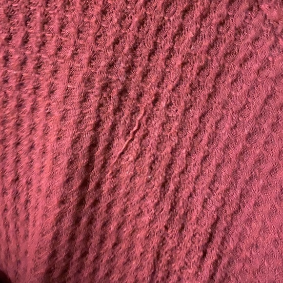 AE Soft Plush Waffle Long Sleeve T-Shirt - Picture 5 of 6